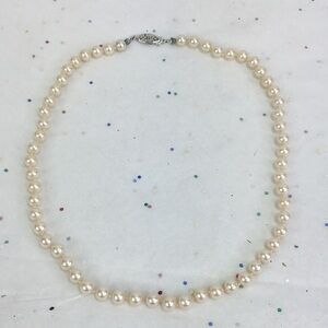 Vintage G Silver faux pearls fancy closure 16” off white